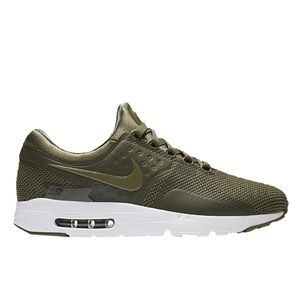 (Sold) Nike Air Max zero olive size men’s 9.5